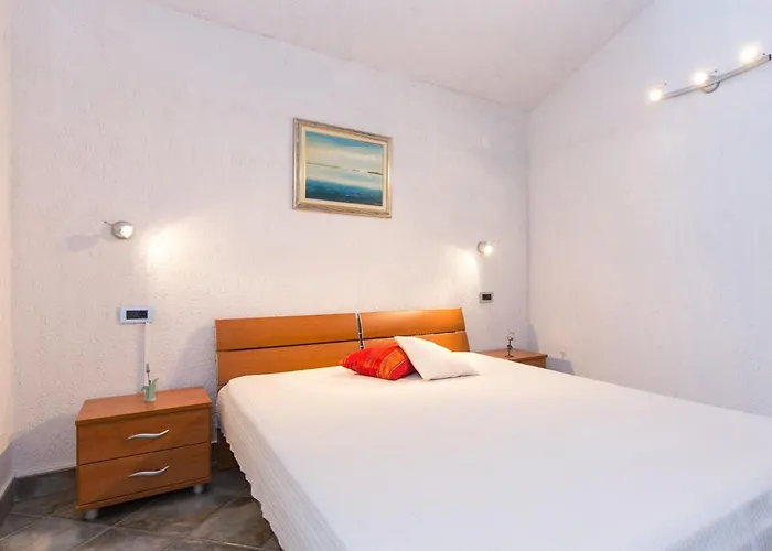Starigrad-3 By Interhome Apartman *