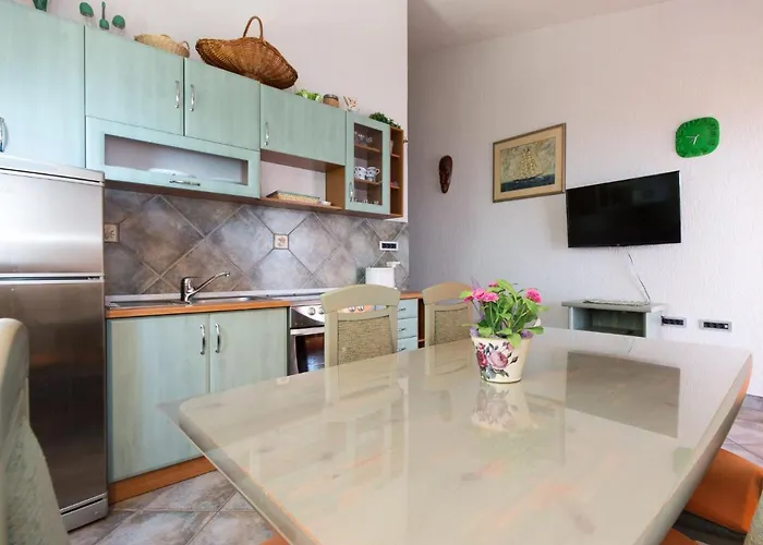Appartement Starigrad-3 By Interhome